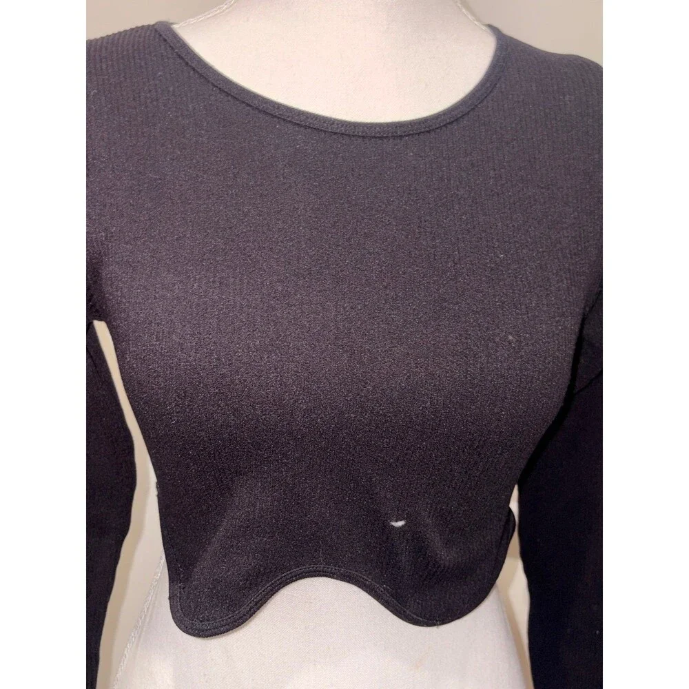 Zara black long‎ sleeve crop top XS. Good quality and condition.